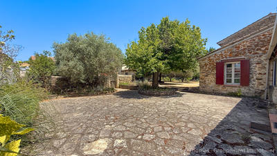 Maison - 200 m² - 6 pièces