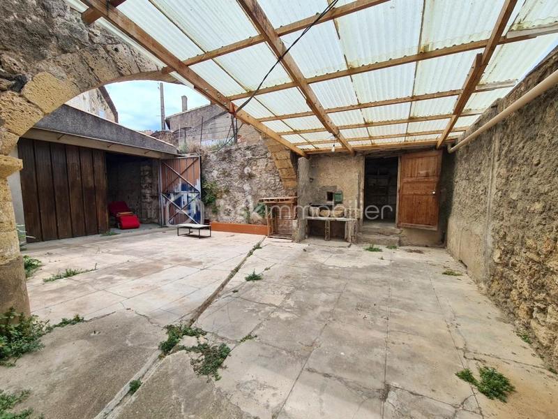 Maison de village - 275 m² - 8 pièces