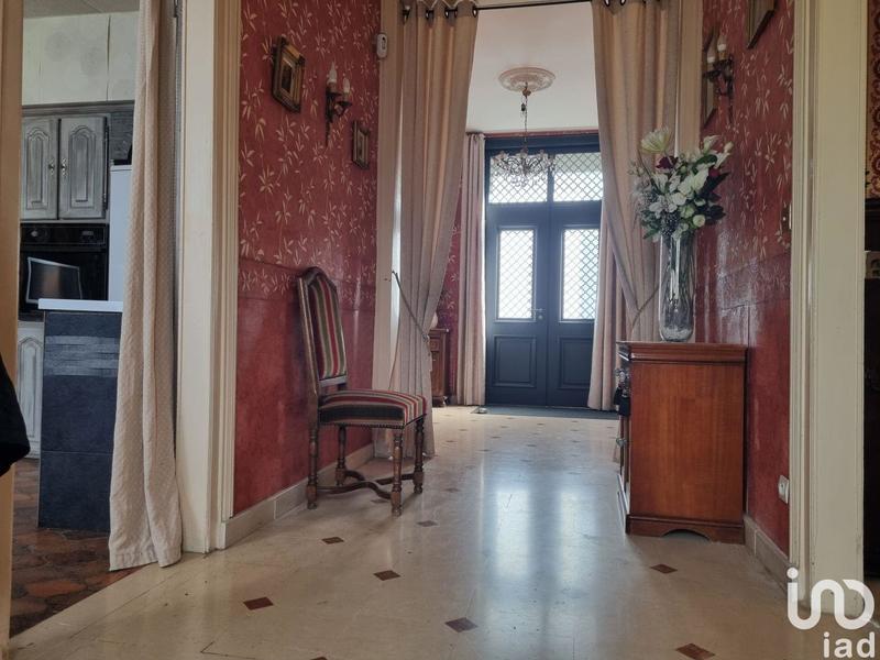 Maison - 300 m² - 5 pièces