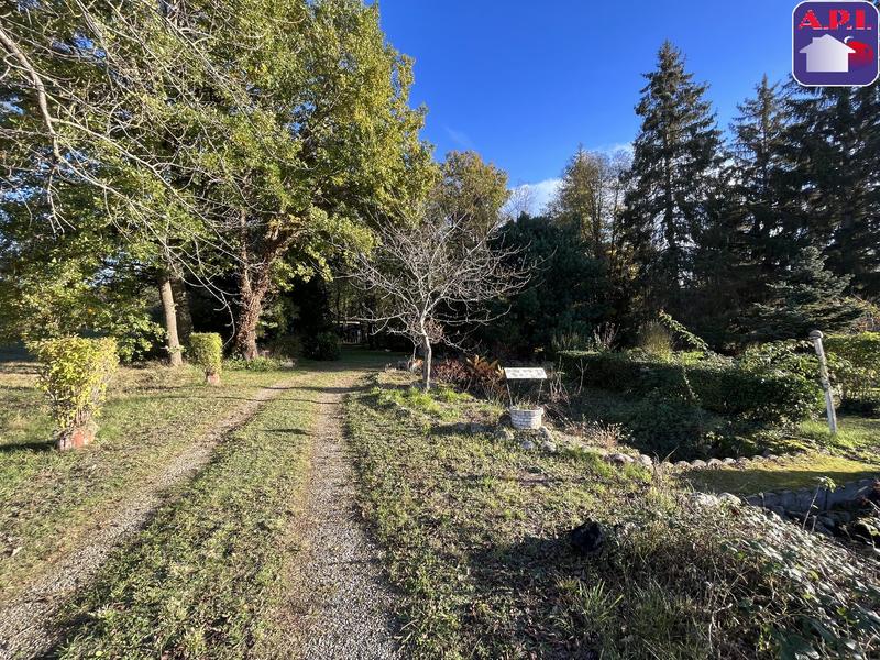 Maison - 230 m² - 7 pièces