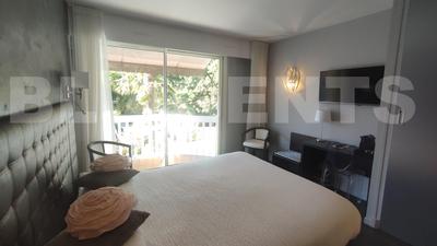 Immeuble - 1 300 m²