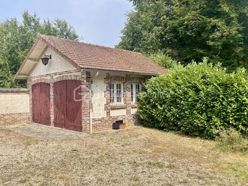 Propriété - 297 m² - 10 pièces