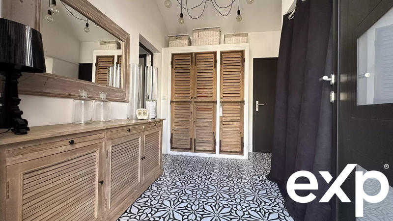 Maison - 135 m² - 7 pièces