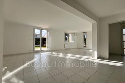 Maison - 143 m² - 6 pièces