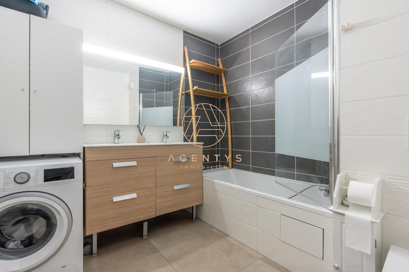 Appartement - 89 m² - 4 pièces