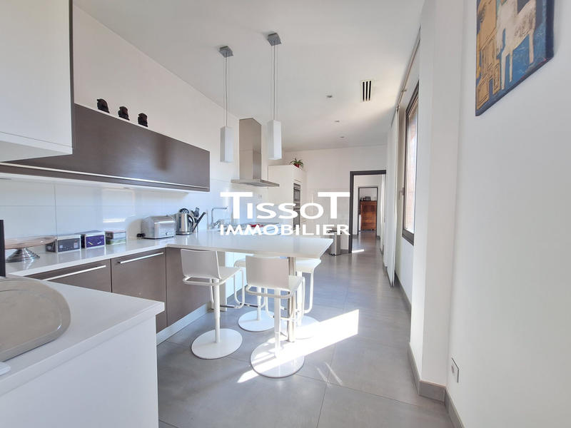 Duplex - 175 m² - 6 pièces