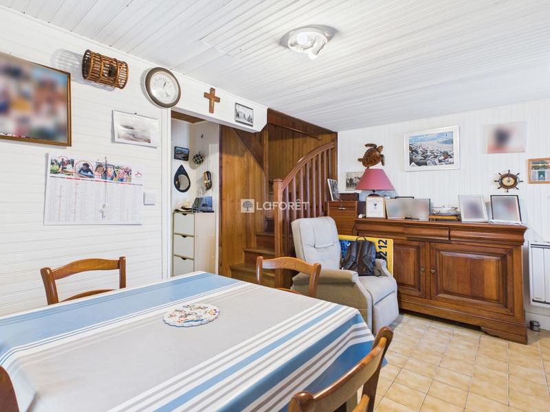 Maison - 80 m² - 5 pièces