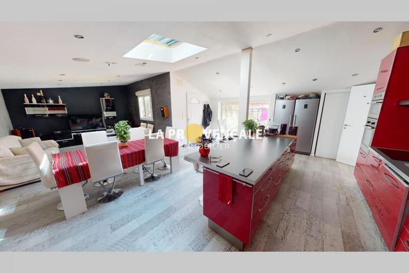 Maison - 116 m² - 4 pièces