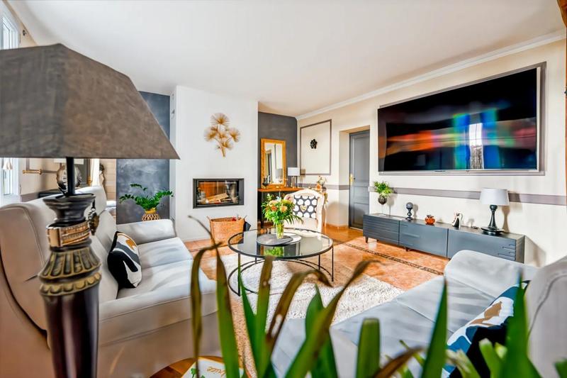 Maison en pierre - 131 m² - 6 pièces