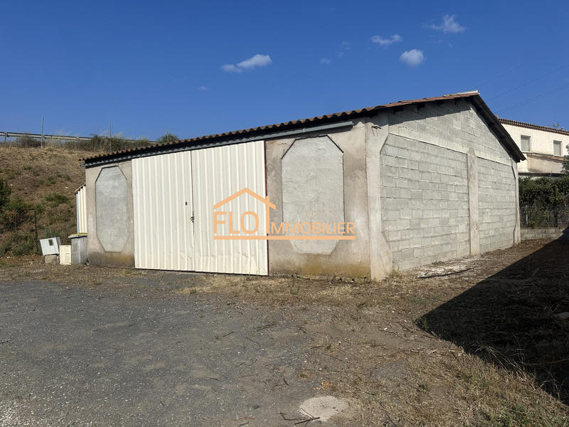 Parking / Garage - 82 m²