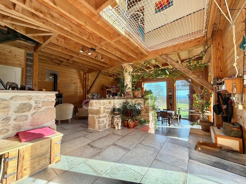 Maison en pierre - 220 m² - 8 pièces