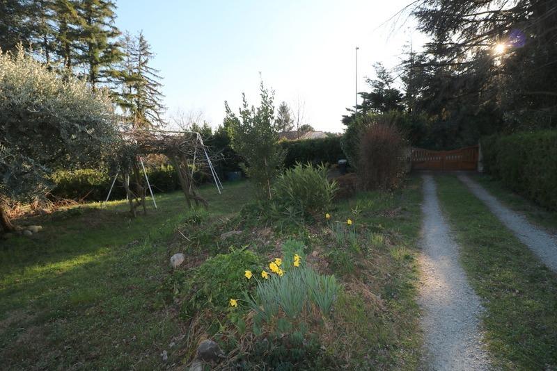 Terrain constructible - 616 m²