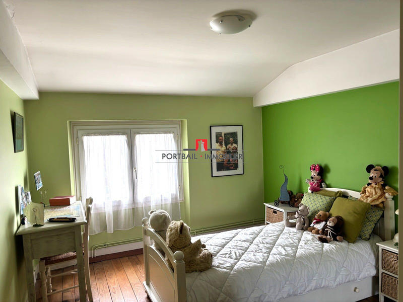 Maison - 159 m² - 6 pièces