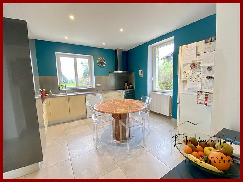 Maison ancienne - 220 m² - 7 pièces