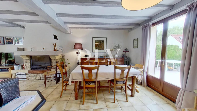 Maison - 127 m² - 5 pièces