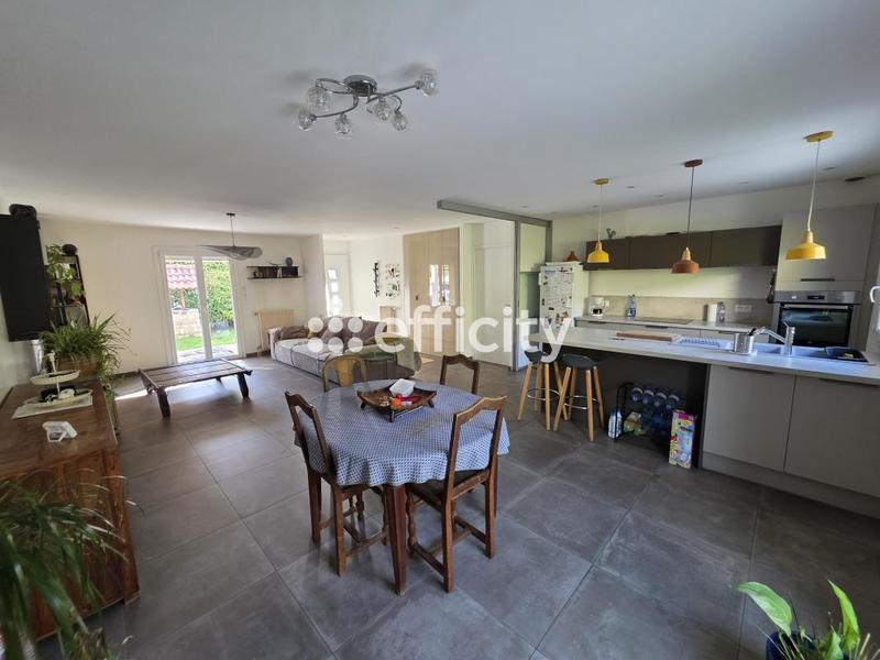 Pavillon - 97 m² - 4 pièces