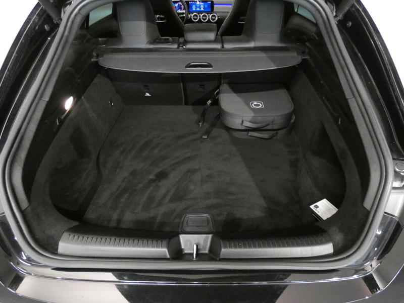 Mercedes Cla Shooting Brake 250 e Amg Line