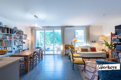 Appartement - 75 m² - 3 pièces