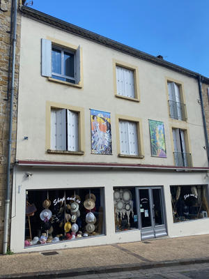 Maison - 204 m² - 7 pièces