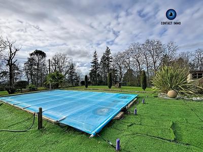 Maison - 141 m² - 6 pièces