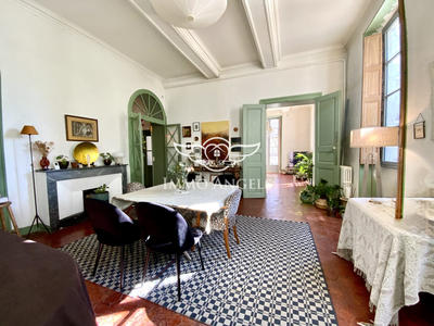 Appartement - 150 m² - 5 pièces