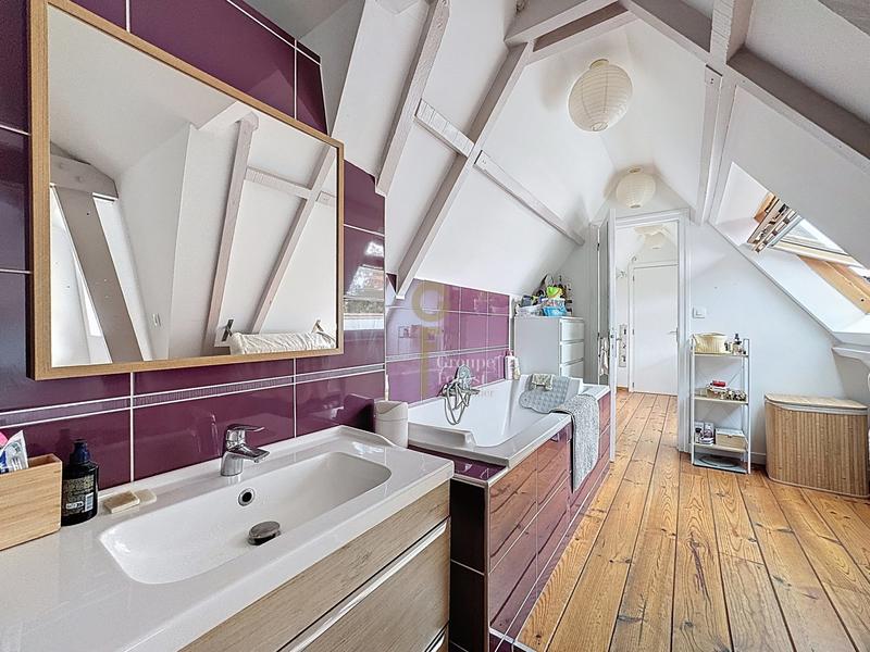 Maison - 85 m² - 5 pièces