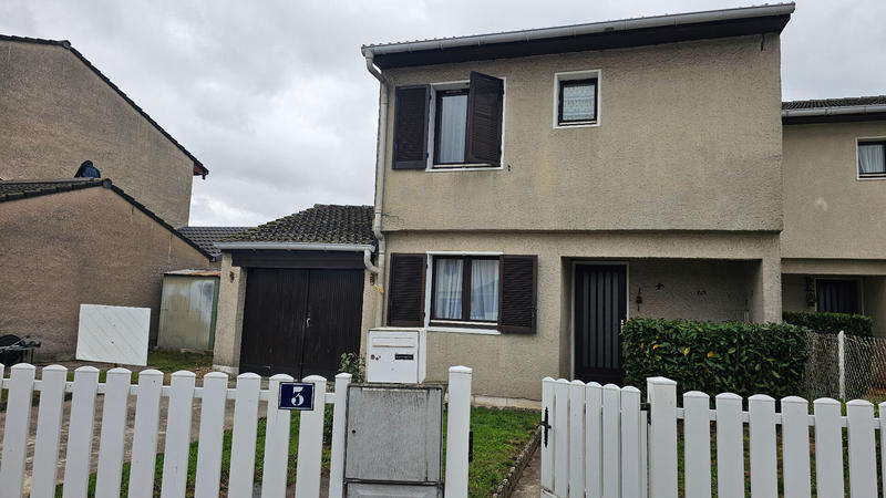 Maison - 94 m² - 4 pièces