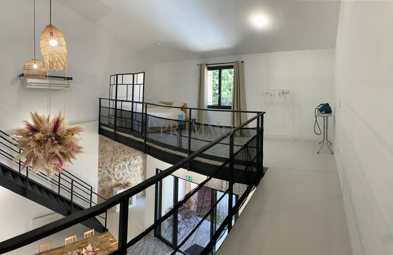 Loft - 130 m² - 5 pièces