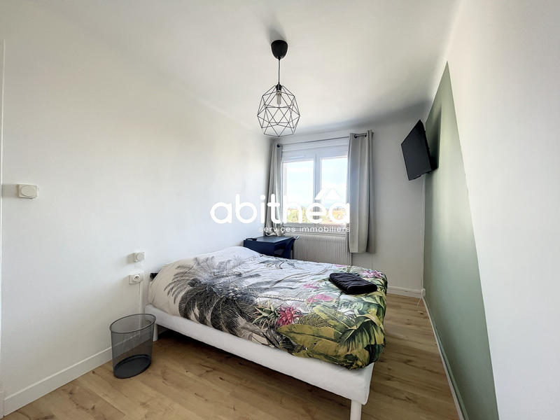 Appartement - 79 m² - 5 pièces