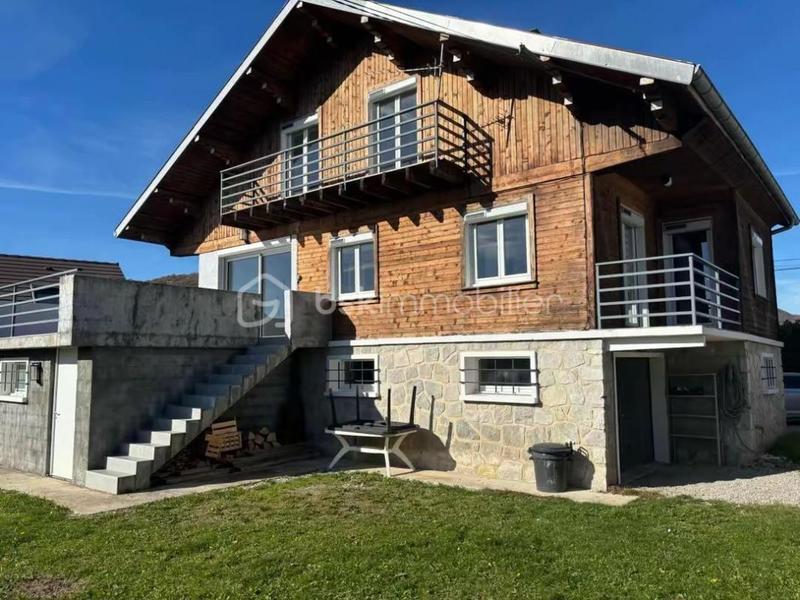 Châlet - 129 m² - 6 pièces