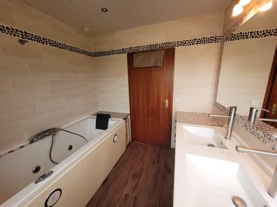 Maison - 145 m² - 7 pièces