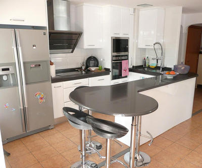 Appartement - 82 m² - 4 pièces