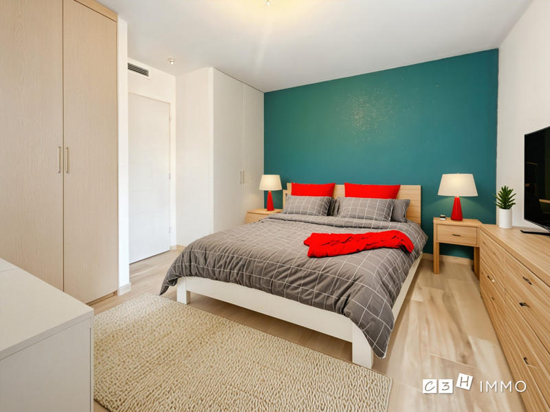 Maison - 92 m² - 5 pièces