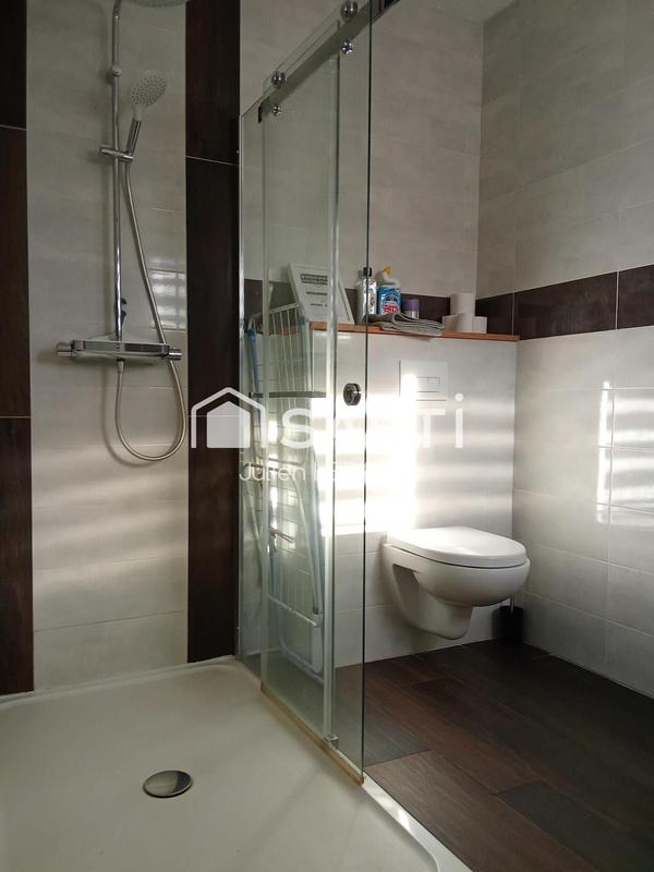 Maison - 197 m² - 7 pièces