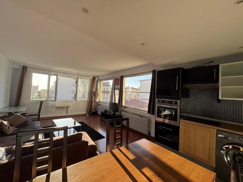 Appartement - 69 m² - 3 pièces