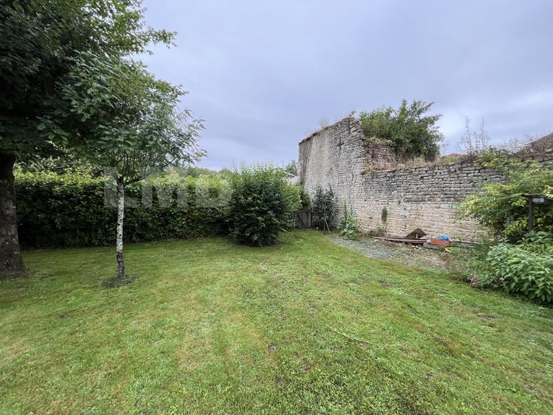 Maison en pierre - 72 m² - 2 pièces