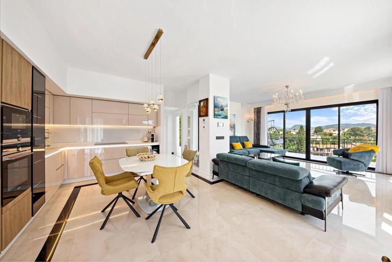 Villa - 137 m² - 5 pièces