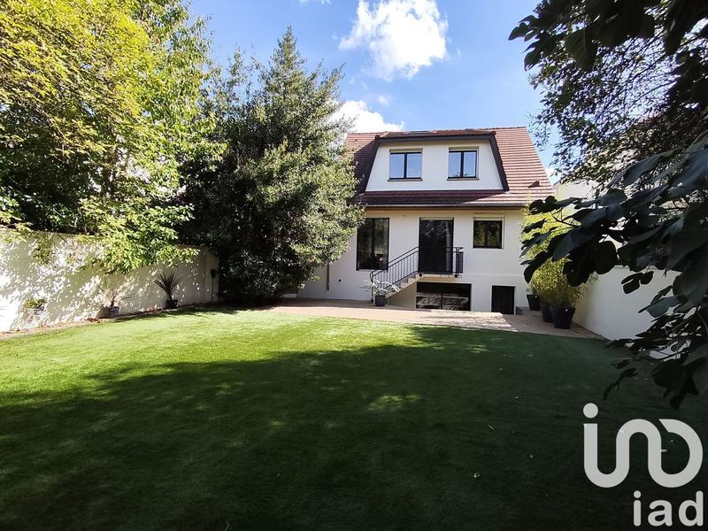 Maison de maîtres - 160 m² - 6 pièces