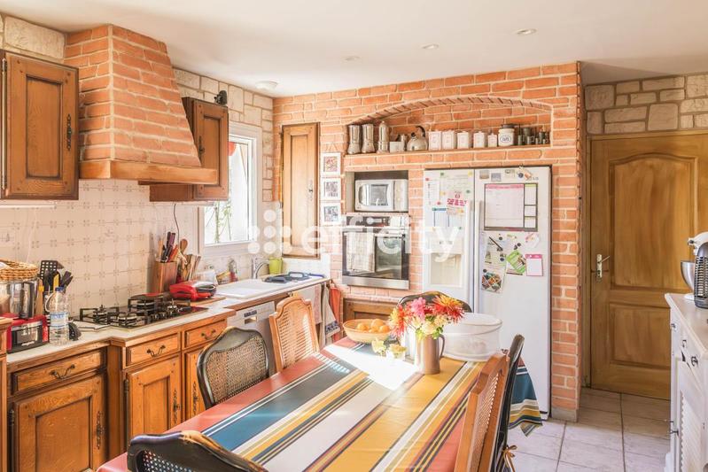 Maison - 140 m² - 6 pièces