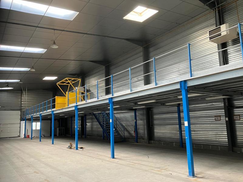 Local commercial - 1 000 m² - 1 pièce