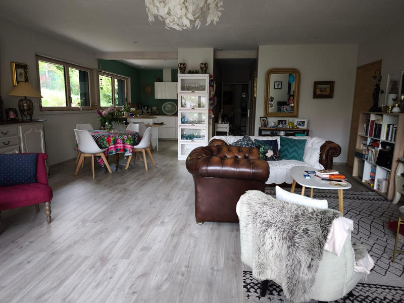 Maison de bois - 218 m² - 7 pièces