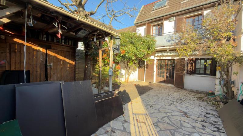 Maison - 105 m² - 5 pièces