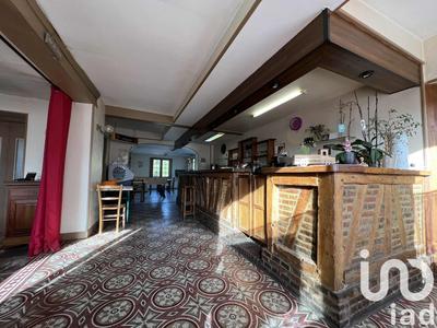 Maison - 219 m² - 11 pièces