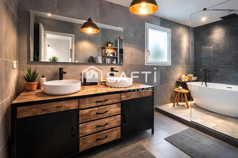 Maison - 90 m² - 4 pièces