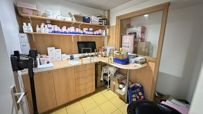 Fonds de commerce - 100 m²