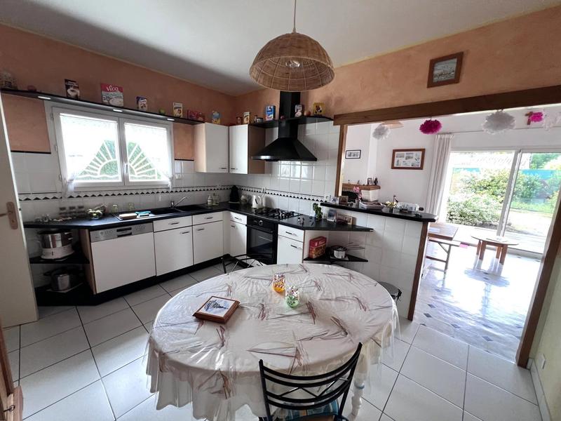 Maison - 137 m² - 5 pièces