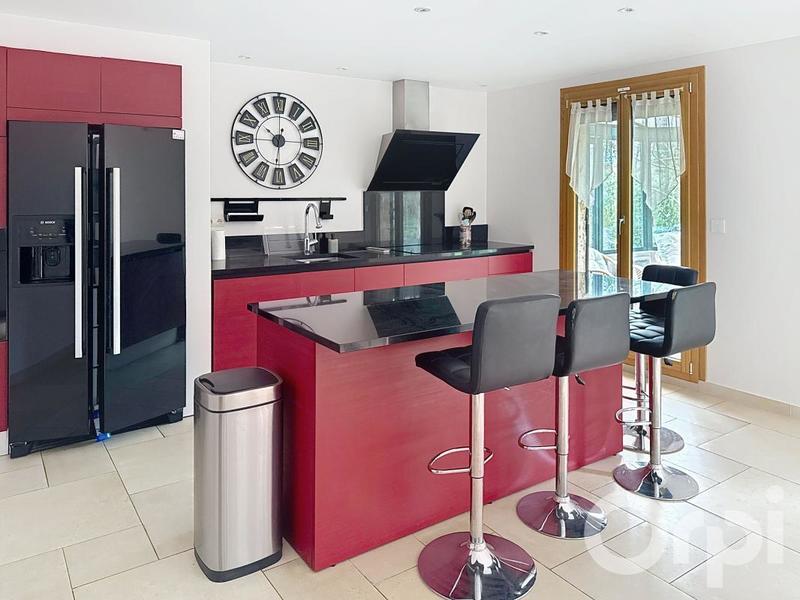 Maison - 137 m² - 5 pièces