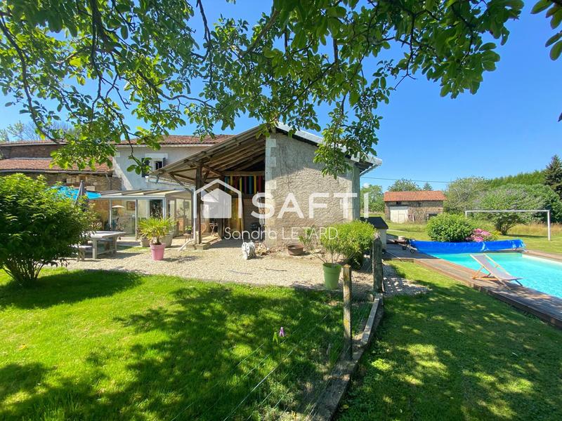 Maison - 250 m² - 7 pièces