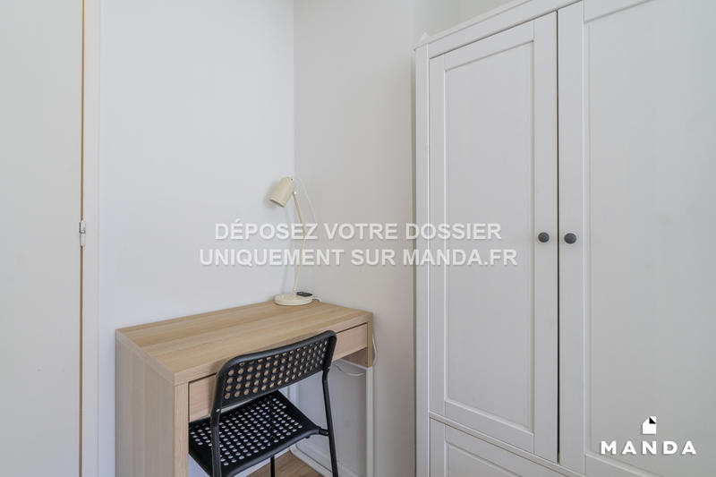 Chambre - 11 m² - 5 pièces