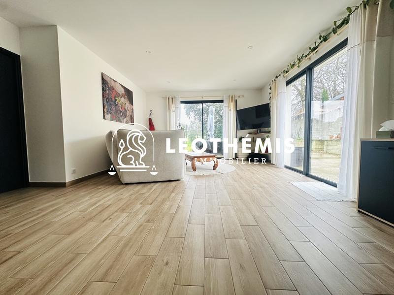 Maison - 93 m² - 4 pièces